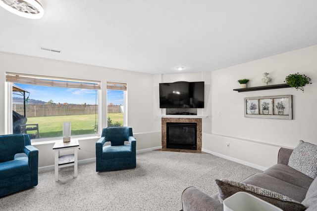 3908 S Virginia Ln, Spokane Valley, WA 99206