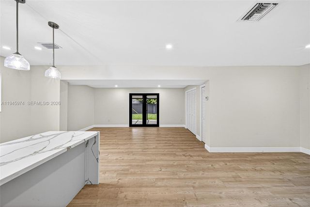 2731 SW 29th Ave, Miami, FL 33133