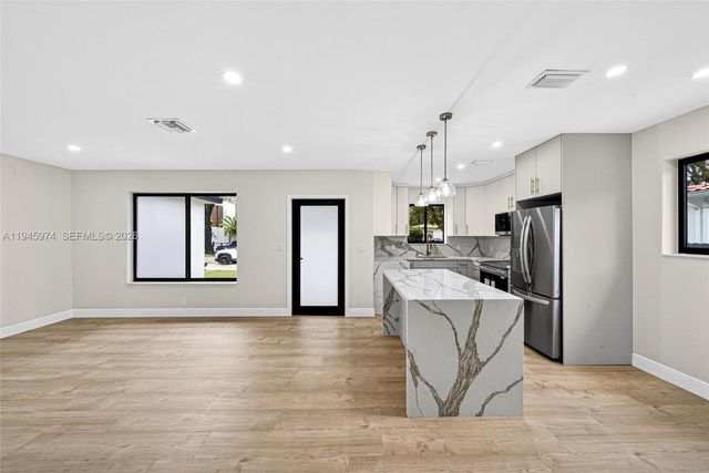 2731 SW 29th Ave, Miami, FL 33133