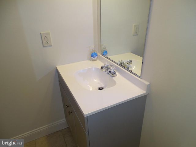 4902 OXFORD CT, Bensalem, PA 19020