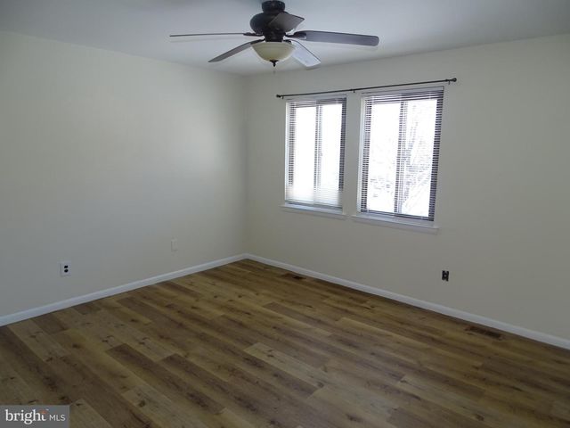 4902 OXFORD CT, Bensalem, PA 19020