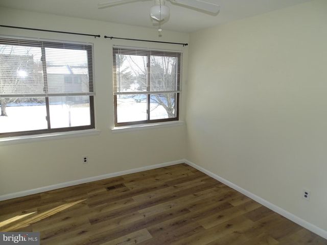 4902 OXFORD CT, Bensalem, PA 19020