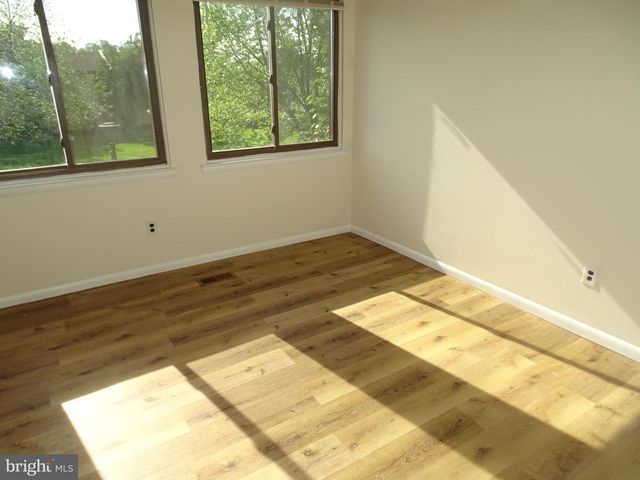 4902 OXFORD CT, Bensalem, PA 19020