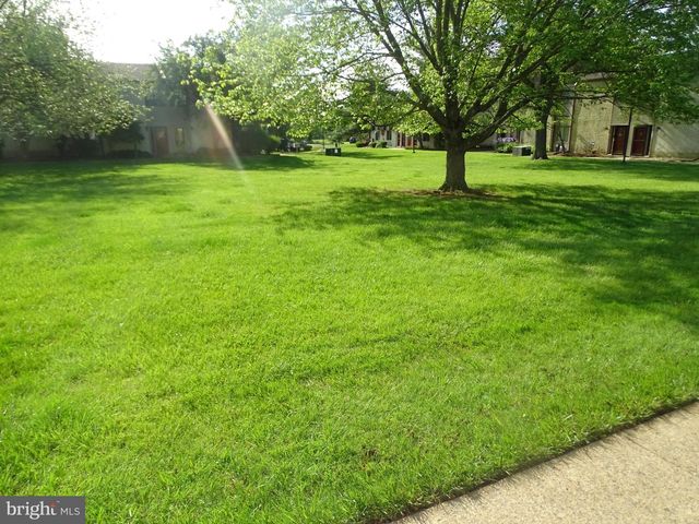 4902 OXFORD CT, Bensalem, PA 19020