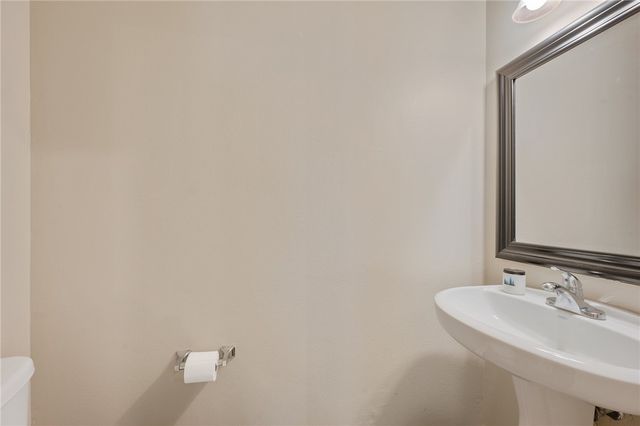 100 Sterling Street, College Station, TX 77840