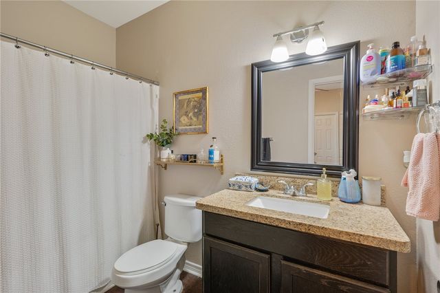 100 Sterling Street, College Station, TX 77840