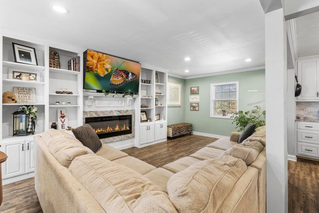 220 Brookfield Drive, Frankfort, KY 40601