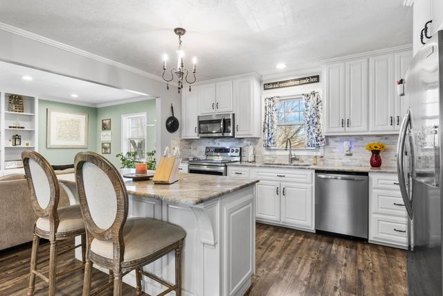 220 Brookfield Drive, Frankfort, KY 40601