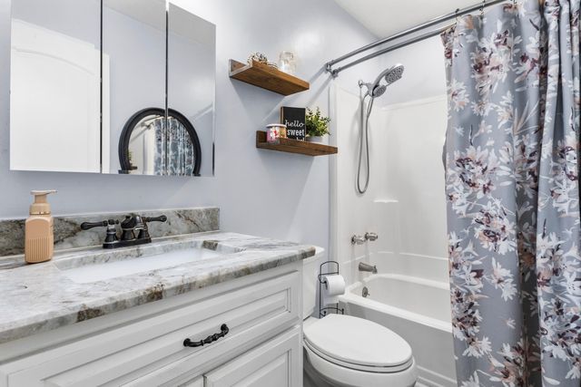 220 Brookfield Drive, Frankfort, KY 40601