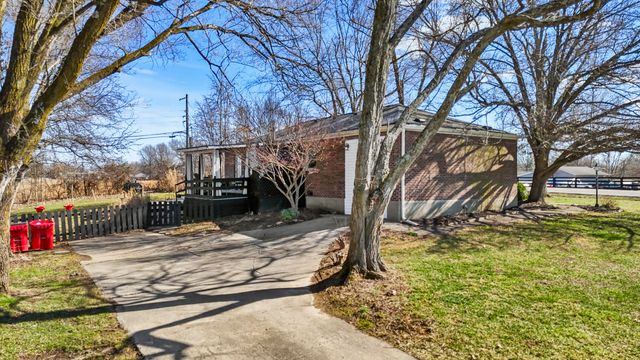 220 Brookfield Drive, Frankfort, KY 40601