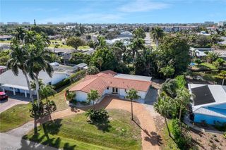 523 Valley DR, Bonita Springs, FL 34134