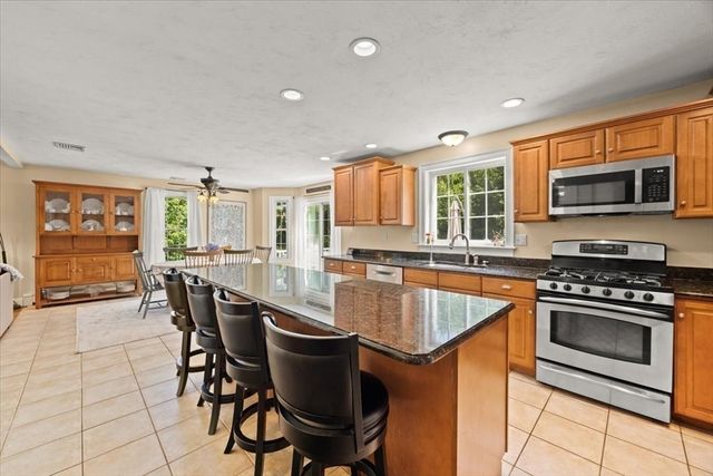 489 Hart St, Dighton, MA 02715