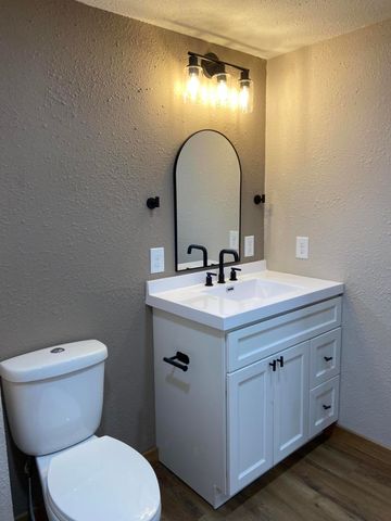 5184-5186 Us Highway 63, Cabool, MO 65689