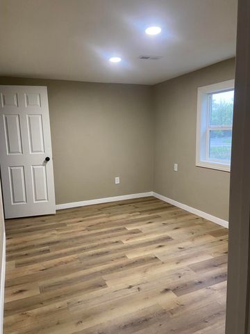 5184-5186 Us Highway 63, Cabool, MO 65689