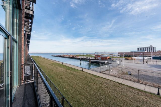 401 W Shoreline Dr Unit 213, Sandusky, OH 44870