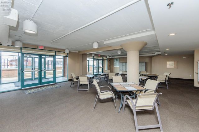 401 W Shoreline Dr Unit 213, Sandusky, OH 44870