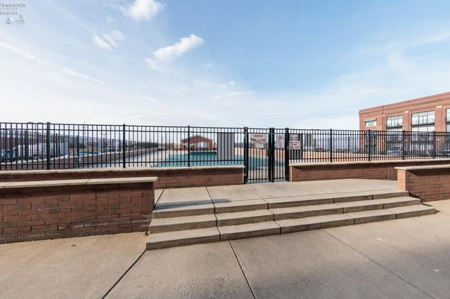 401 W Shoreline Dr Unit 213, Sandusky, OH 44870