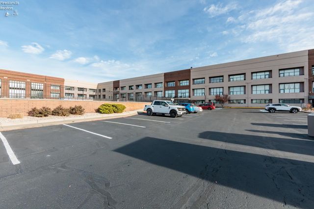 401 W Shoreline Dr Unit 213, Sandusky, OH 44870