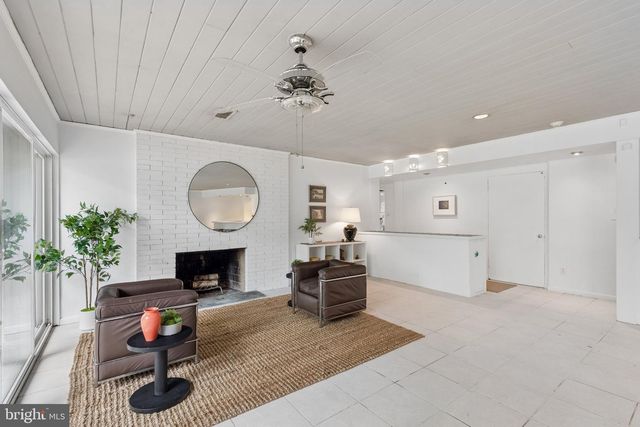 1633 MONK RD, Gladwyne, PA 19035