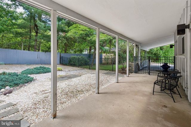1633 MONK RD, Gladwyne, PA 19035