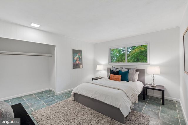 1633 MONK RD, Gladwyne, PA 19035