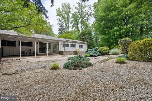 1633 MONK RD, Gladwyne, PA 19035