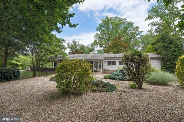 1633 MONK RD, Gladwyne, PA 19035