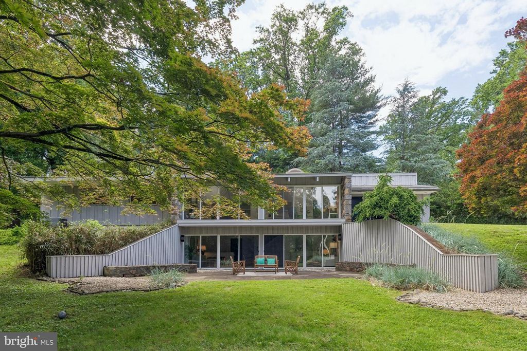 1633 MONK RD, Gladwyne, PA 19035