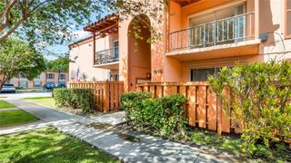 7208 Fairway Dr I9, Miami Lakes, FL 33014