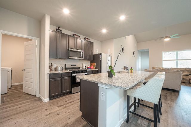 1317 Mount Bassie Trail, Conroe, TX 77301