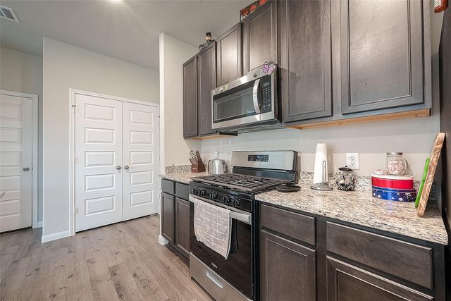 1317 Mount Bassie Trail, Conroe, TX 77301