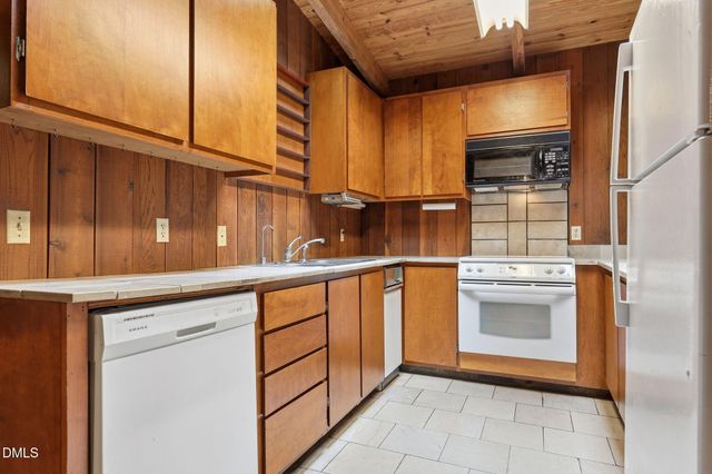 7304 Sunrise Road, Chapel Hill, NC 27514