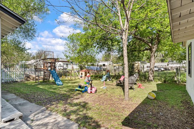 1204 Maxfield Street, Waco, TX 76705