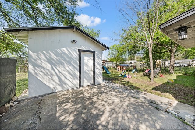 1204 Maxfield Street, Waco, TX 76705
