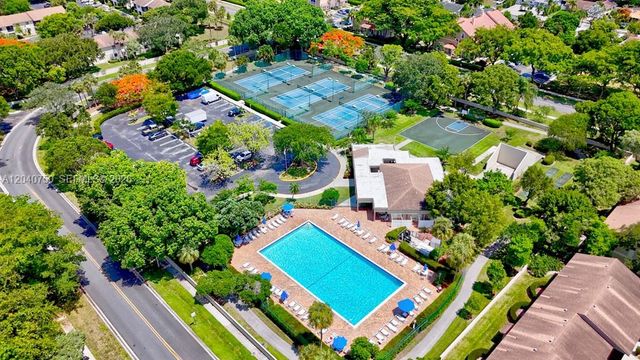 104 Gardens Drive 103, Pompano Beach, FL 33069