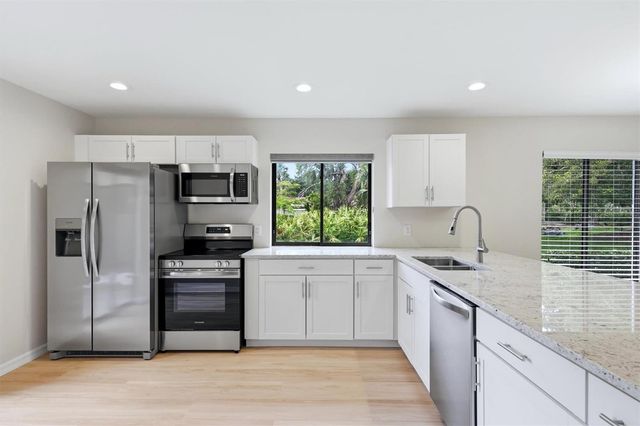 6403 PELICAN DRIVE, Bradenton, FL 34210