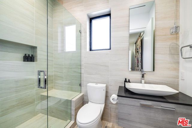 5101 Rubio Avenue, Encino (los Angeles), CA 91436