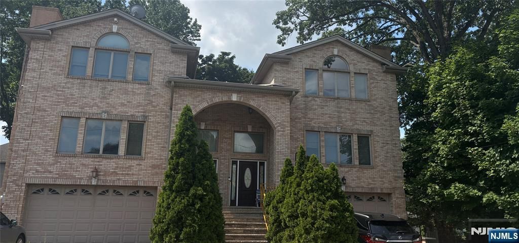 454 Washington Avenue, Cliffside Park, NJ 07010