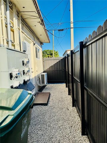 609 NW 2nd Ave 4, Hallandale Beach, FL 33009