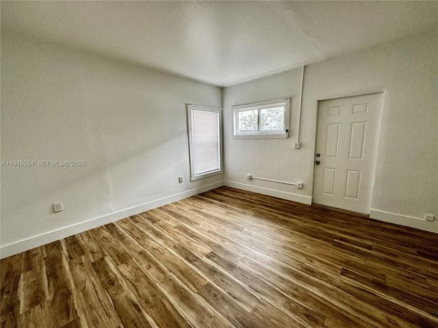 609 NW 2nd Ave 4, Hallandale Beach, FL 33009