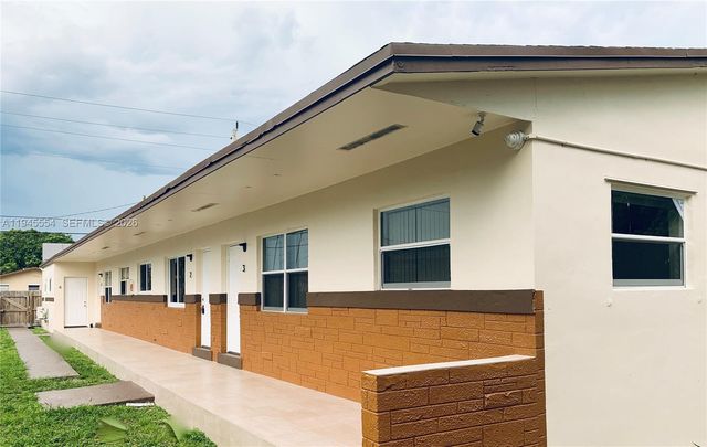 609 NW 2nd Ave 4, Hallandale Beach, FL 33009