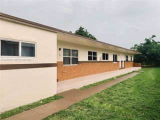 609 NW 2nd Ave 4, Hallandale Beach, FL 33009