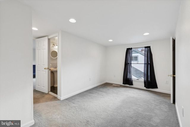 2718 HAWTHORNE RD, Glenside, PA 19038