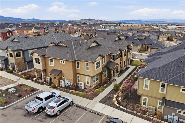 24493 E Pinnacle Ct, Liberty Lake, WA 99019