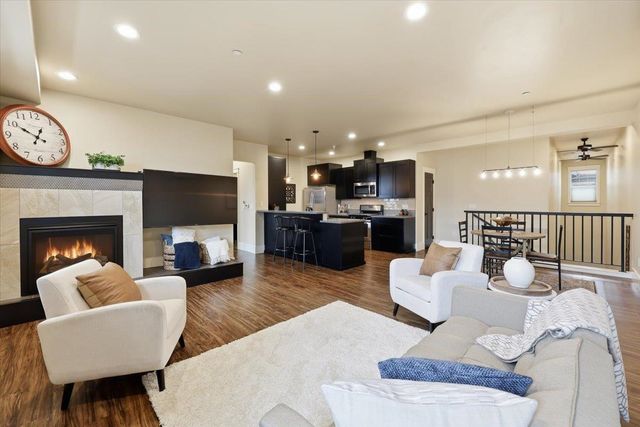 24493 E Pinnacle Ct, Liberty Lake, WA 99019