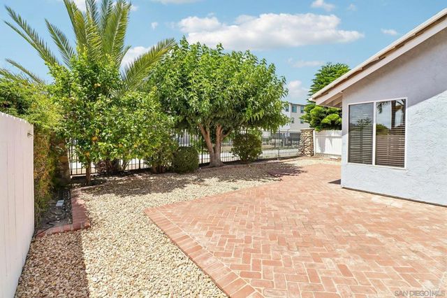 14104 Stoney Gate, San Diego, CA 92128