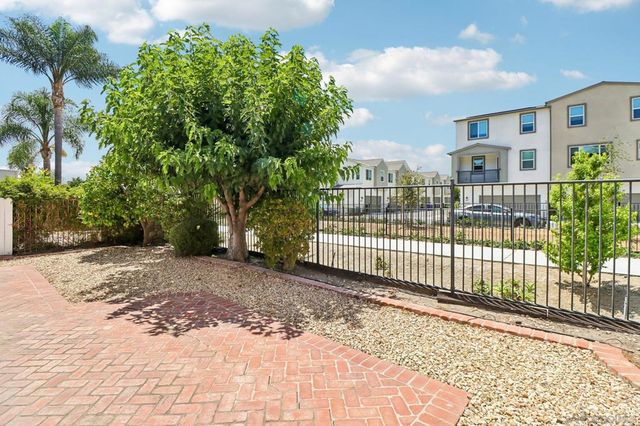 14104 Stoney Gate, San Diego, CA 92128