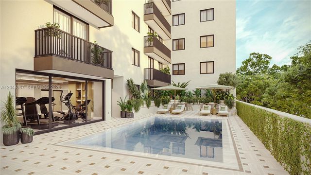 758 NW 2nd St 409, Miami, FL 33128