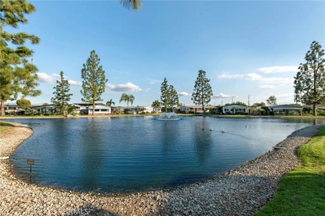 2260 Lake Forest, La Habra, CA 90631