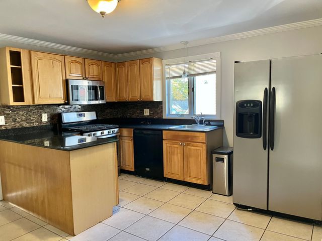 265 Sylvan Street, Bridgeport, CT 06606